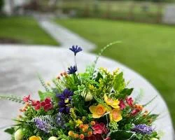 Detail of meadow-style arrangement